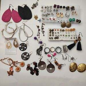 EARRINGS Bulk, 4 Rings, 1 BFF Sets,